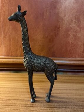 Vintage Brass Giraffe Figurine 9" MCM Hollywood Regency Textured Animal Statue